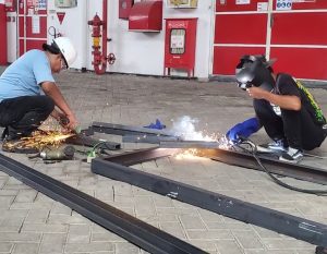 Rizky service las